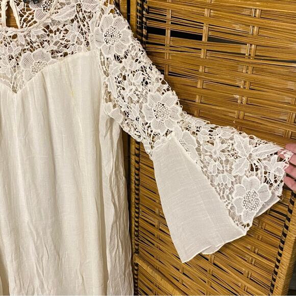 J. Gee Elegant White cream Lace Dress with bell sleeve boho 3X plus size - Picture 2 of 10
